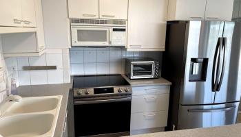 2115 Ala Wai Blvd Honolulu - Rental - photo 2 of 8