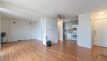 2115 Ala Wai Blvd Honolulu - Rental - photo 5 of 19