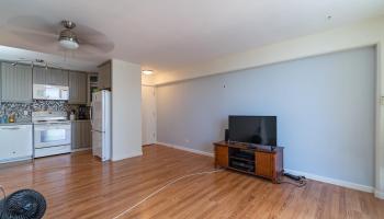 2115 Ala Wai Blvd Honolulu - Rental - photo 6 of 19