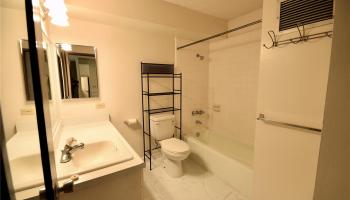Hale Moani condo # 203, Honolulu, Hawaii - photo 5 of 9