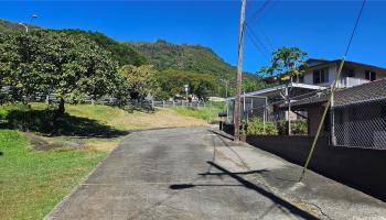 2118  Halina Street Kalihi Valley, Honolulu home - photo 2 of 22