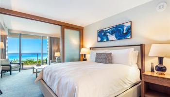 The Ritz-Carlton Residences condo # 2402, Honolulu, Hawaii - photo 3 of 18