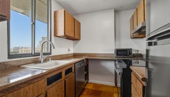 2121 Ala Wai condo # 1205, Honolulu, Hawaii - photo 4 of 20