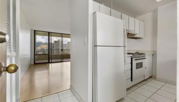 2121 Ala Wai condo # 1802, Honolulu, Hawaii - photo 3 of 25