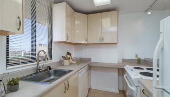 2121 Ala Wai condo # 2205, Honolulu, Hawaii - photo 5 of 24