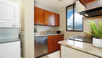 2121 Ala Wai Blvd Honolulu - Rental - photo 3 of 13