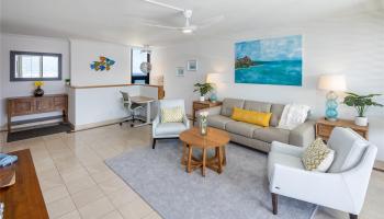 2121 Ala Wai Blvd Honolulu - Rental - photo 4 of 25