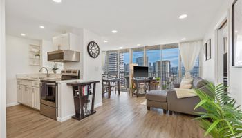 McCully Villa condo # 1008, Honolulu, Hawaii - photo 1 of 19 McCully Villa condo # 1008, Honolulu, Hawaii - photo 1 of 19