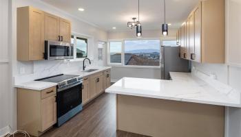 2130 Skyline Dr Honolulu - Rental - photo 2 of 19