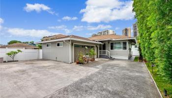 2134 Kanealii Ave Honolulu - Multi-family - photo 5 of 20