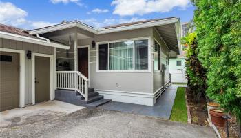 2134 Kanealii Ave Honolulu - Multi-family - photo 6 of 20