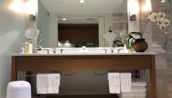 The Ritz-Carlton Residences condo # 1608, Honolulu, Hawaii - photo 3 of 19