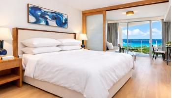 The Ritz-Carlton Residences condo # 2009-DH, Honolulu, Hawaii - photo 3 of 24