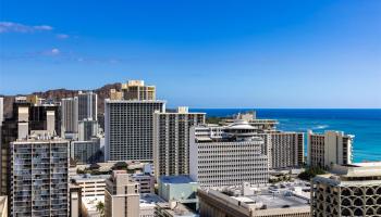 The Ritz-Carlton Residences condo # 2908, Honolulu, Hawaii - photo 4 of 25