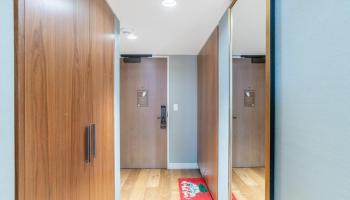 The Ritz-Carlton Residences condo # D3201, Honolulu, Hawaii - photo 6 of 23