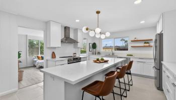 214  Kakahiaka St Kailua Estates, Kailua home - photo 6 of 25