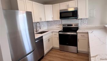 2140 Kuhio Ave Honolulu - Rental - photo 3 of 25