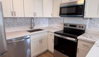 2140 Kuhio Ave Honolulu - Rental - photo 4 of 25