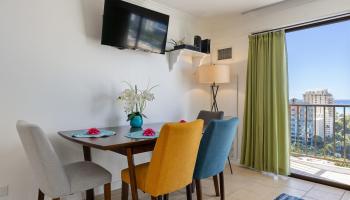 Four Paddle condo # 1808, Honolulu, Hawaii - photo 5 of 22 Four Paddle condo # 1808, Honolulu, Hawaii - photo 5 of 22