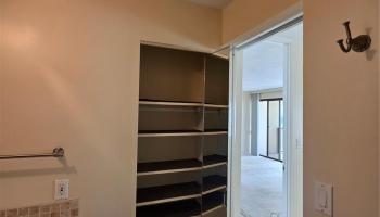 2140 Kuhio Ave Honolulu - Rental - photo 4 of 9