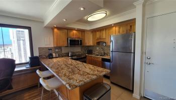 2140 Kuhio Ave Honolulu - Rental - photo 3 of 23 2140 Kuhio Ave Honolulu - Rental - photo 3 of 23