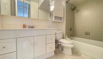 2140 Kuhio Ave Honolulu - Rental - photo 6 of 18