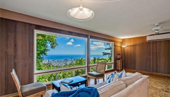 215 Forest Ridge Way Tantalus, Honolulu home - photo 1 of 22 215 Forest Ridge Way Tantalus, Honolulu home - photo 1 of 22