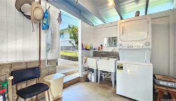 2150  Wilson Street Kalihi-upper, Honolulu home - photo 5 of 23