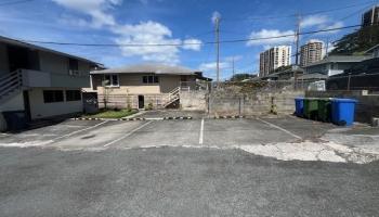 2153  Booth Road Pauoa Valley, Honolulu home - photo 3 of 20