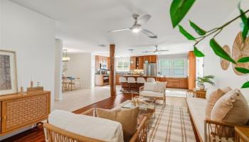 216  Akiohala Street Kaopa, Kailua home - photo 3 of 25