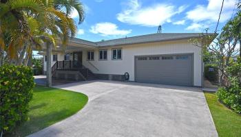 217 Mookua Street Kalama/cnut Grov, Kailua home - photo 1 of 24 217 Mookua Street Kalama/cnut Grov, Kailua home - photo 1 of 24