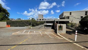 217 Prospect St Honolulu - Rental - photo 2 of 10