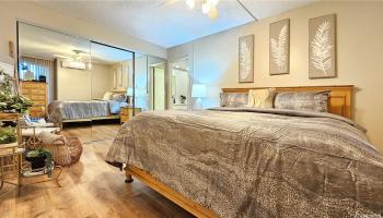 Dowsett Point condo # D16, Honolulu, Hawaii - photo 3 of 25