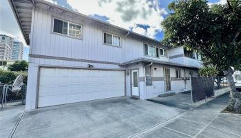 2205  Fern Street Moiliili,  home - photo 1 of 13