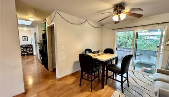 2205  Fern St Moiliili, Honolulu home - photo 4 of 13