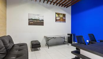 2209 Young Street Honolulu Oahu commercial real estate photo4 of 25