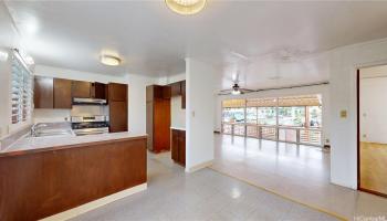 2210  School Street Kalihi-lower, Honolulu home - photo 2 of 25