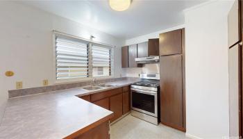 2210  School Street Kalihi-lower, Honolulu home - photo 3 of 25