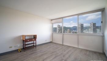 2211 Ala Wai Blvd Honolulu - Rental - photo 5 of 22