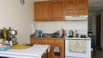 2211 Ala Wai Blvd Honolulu - Rental - photo 2 of 7