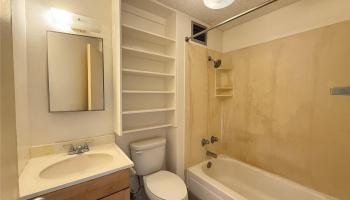 2211 Ala Wai Blvd Honolulu - Rental - photo 5 of 8