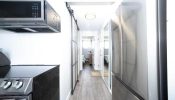 2211 Ala Wai Blvd Honolulu - Rental - photo 4 of 20