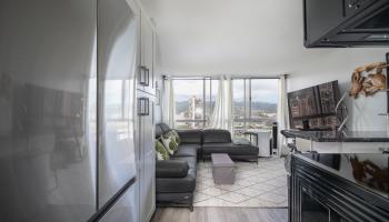 2211 Ala Wai Blvd Honolulu - Rental - photo 5 of 20