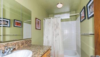 Aloha Lani condo # B802, Honolulu, Hawaii - photo 4 of 10 Aloha Lani condo # B802, Honolulu, Hawaii - photo 4 of 10