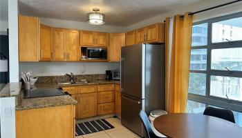 2211 Ala Wai Blvd Honolulu - Rental - photo 6 of 17