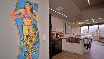 2211 Ala Wai Blvd Honolulu - Rental - photo 4 of 24