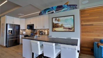 2211 Ala Wai Blvd Honolulu - Rental - photo 6 of 24