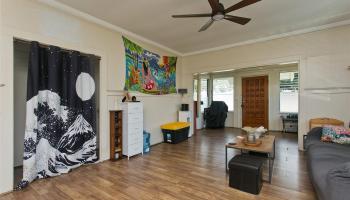 2211  Bingham St Moiliili, Honolulu home - photo 5 of 22