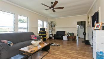 2211  Bingham St Moiliili, Honolulu home - photo 6 of 22