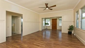 2211  Bingham Street Moiliili, Honolulu home - photo 5 of 23